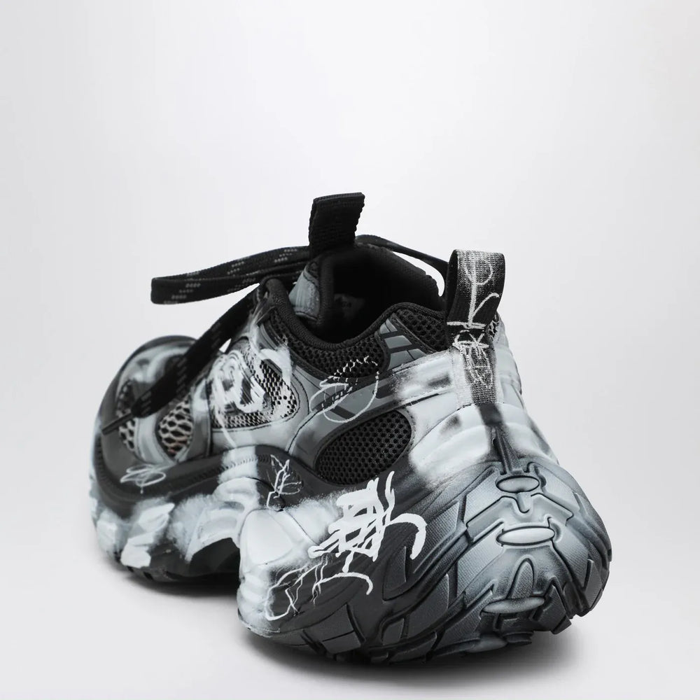 Balenciaga - White/black 6XL sneakers with spray details Brand Apparel & Accessories > Shoes 42 IT