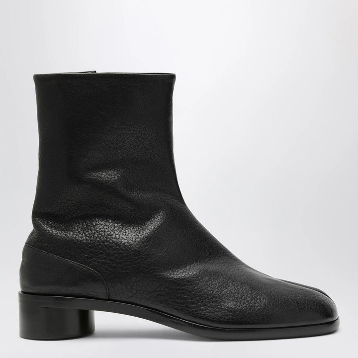 Maison Margiela - Tabi leather ankle boots in black Brand 42 IT